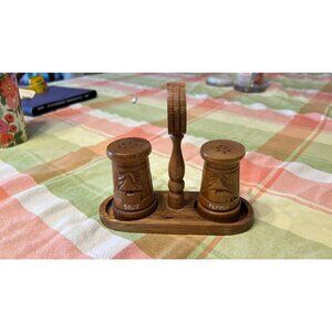 Vintage Hand-Carved Wooden Salt Pepper Shaker Set With Holder Tiki Design retro